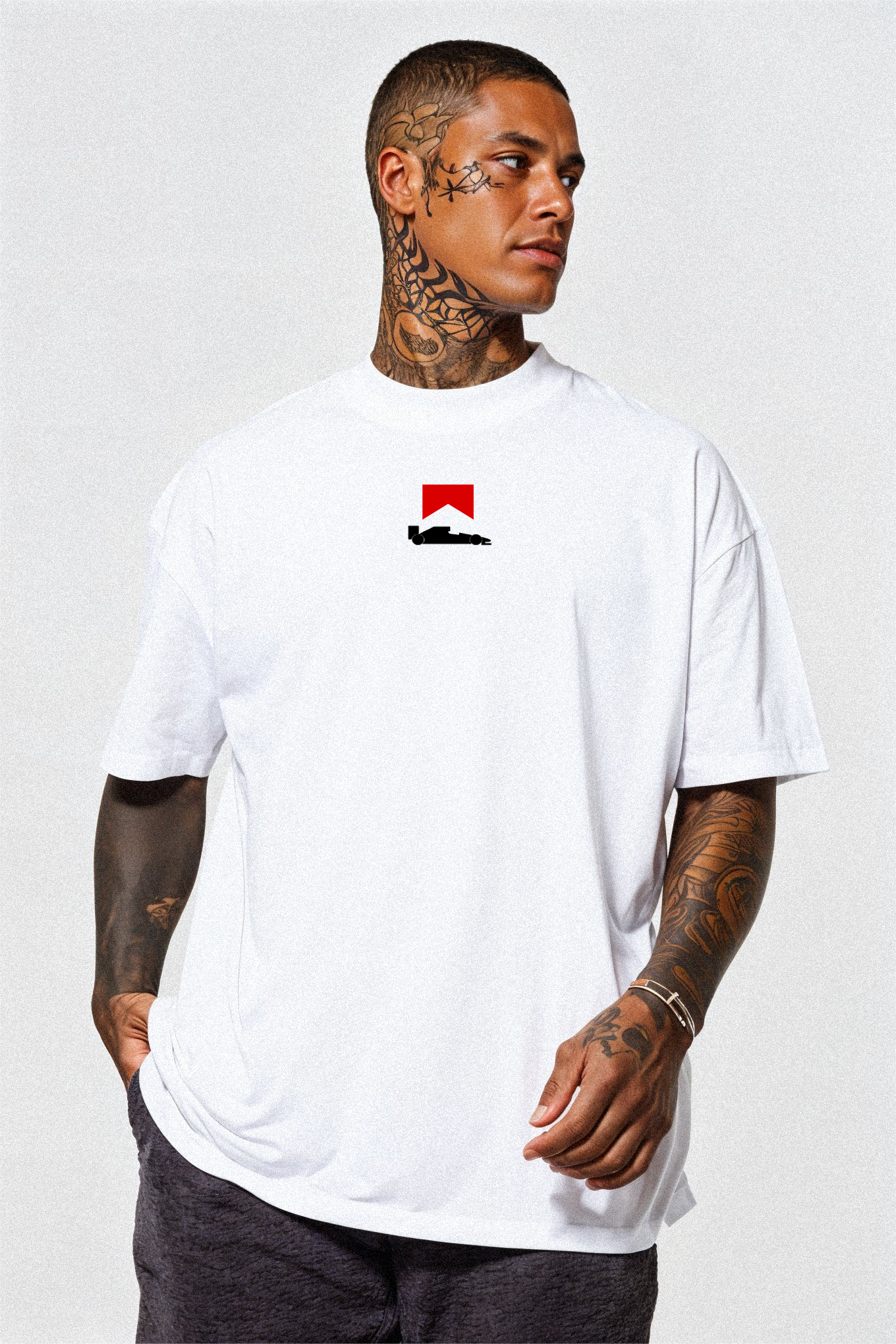 T-Shirt - Hot F1 - White - Oversized