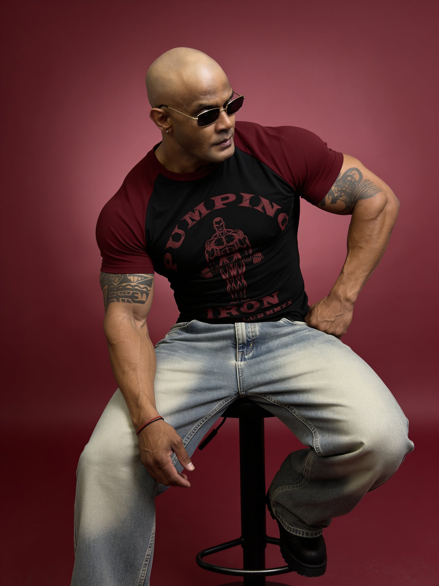 Black Maroon - Pumping Iron - Raglan T-Shirt