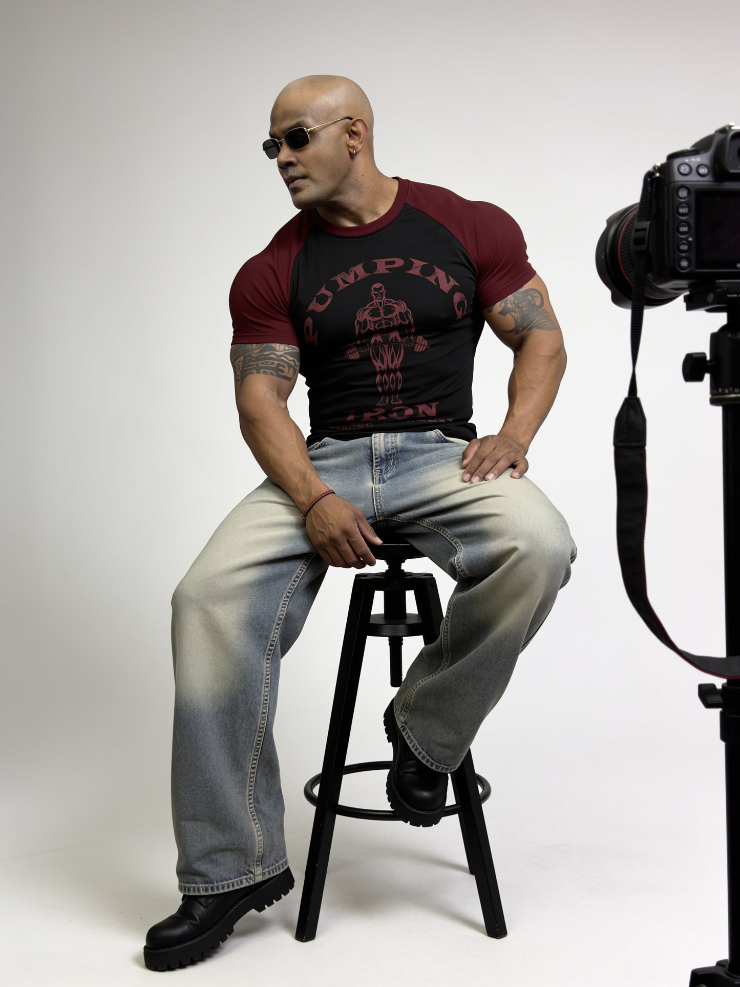 Black Maroon - Pumping Iron - Raglan T-Shirt