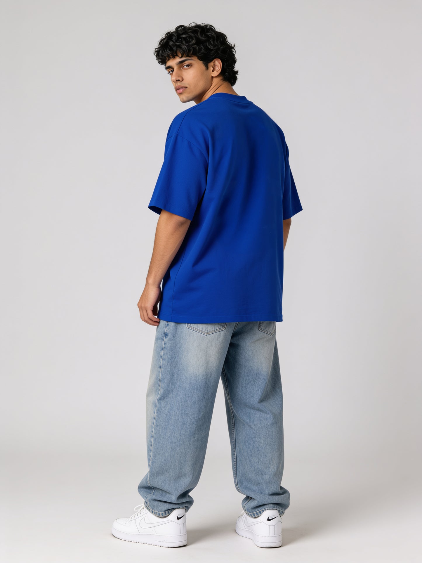 T-Shirt - Black - Bugs - Oversized