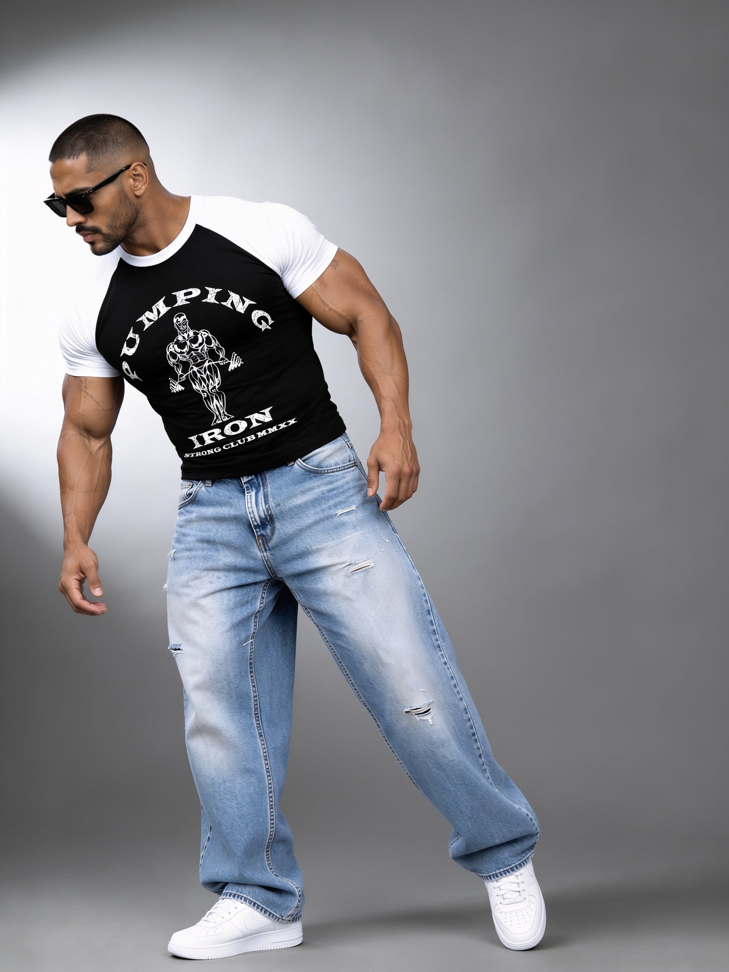 Black White - Pumping Iron - Raglan T-Shirt