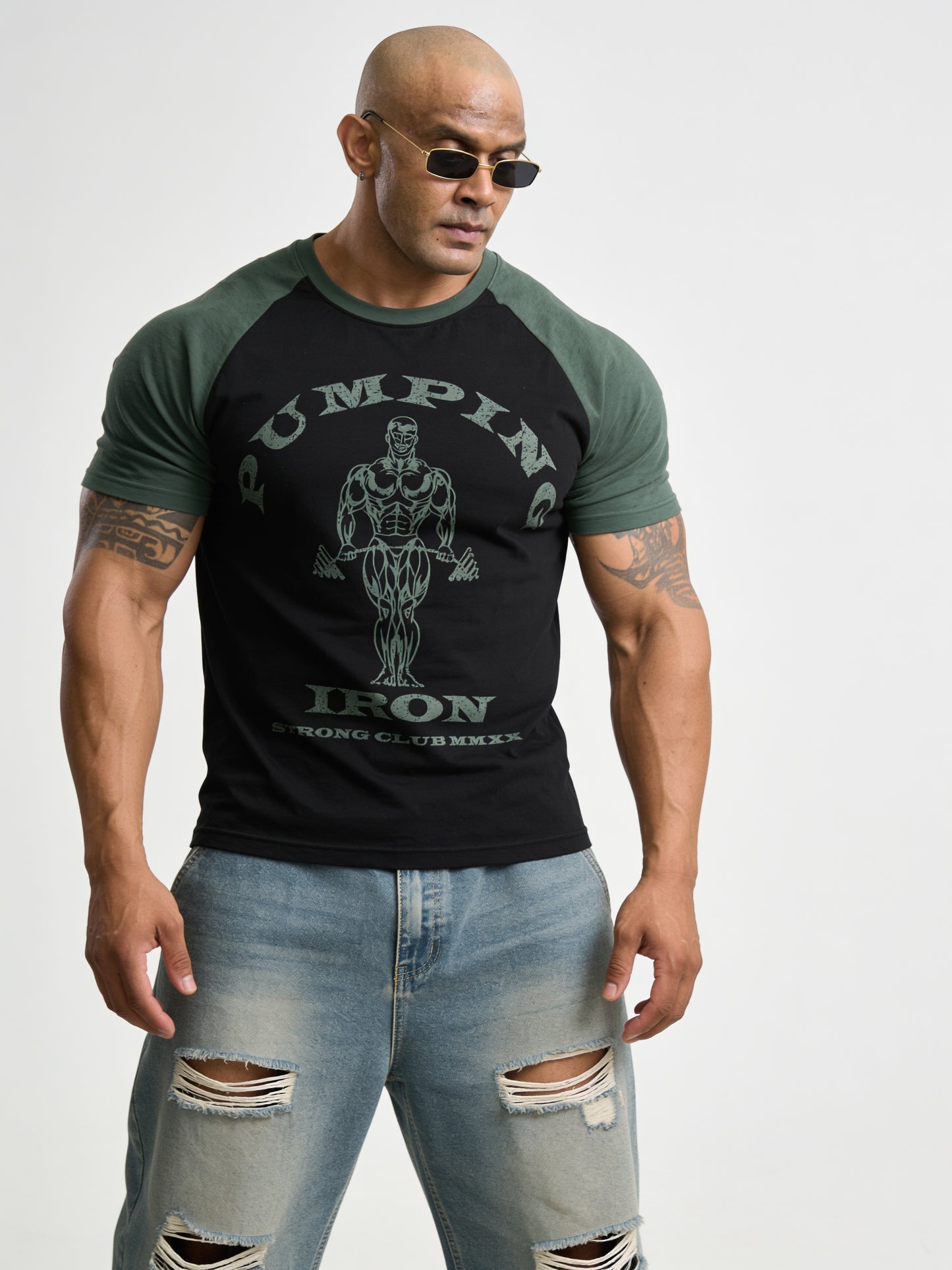 Black Green - Pumping Iron - Raglan T-Shirt