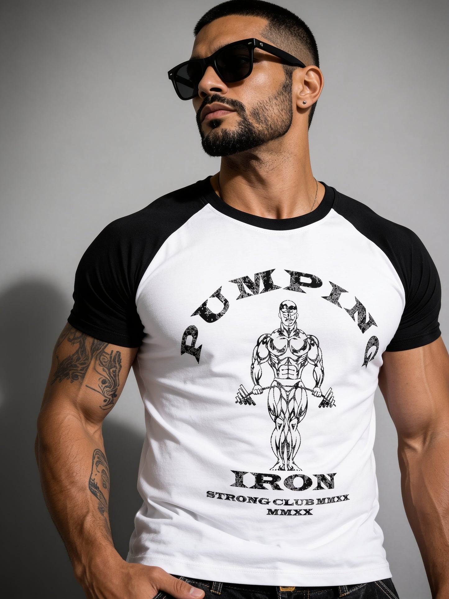 White Black - Pumping Iron - Raglan T-Shirt