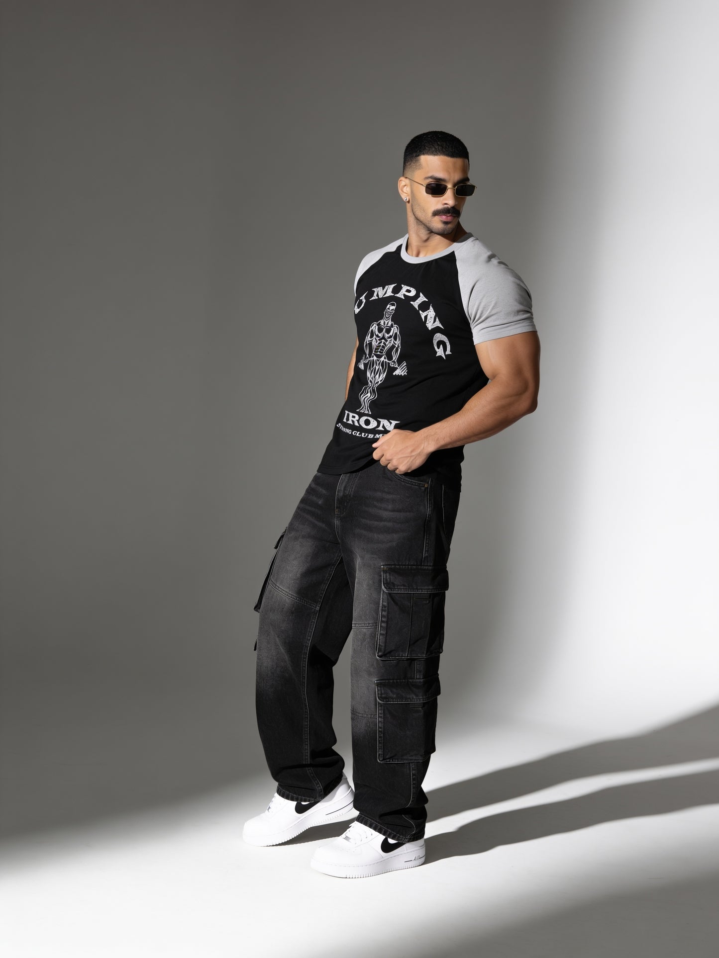 Black Grey - Pumping Iron - Raglan T-Shirt