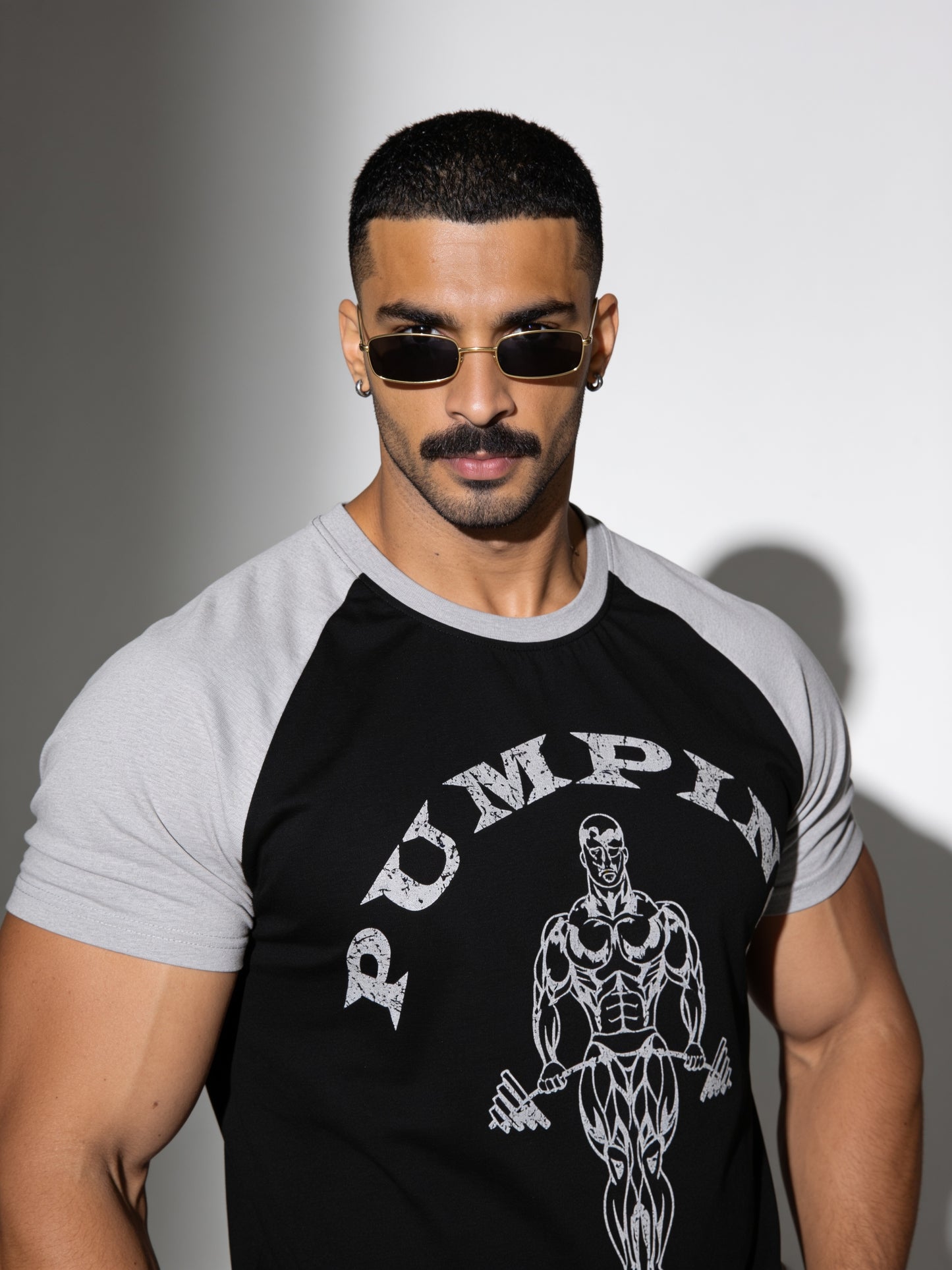 Black Grey - Pumping Iron - Raglan T-Shirt