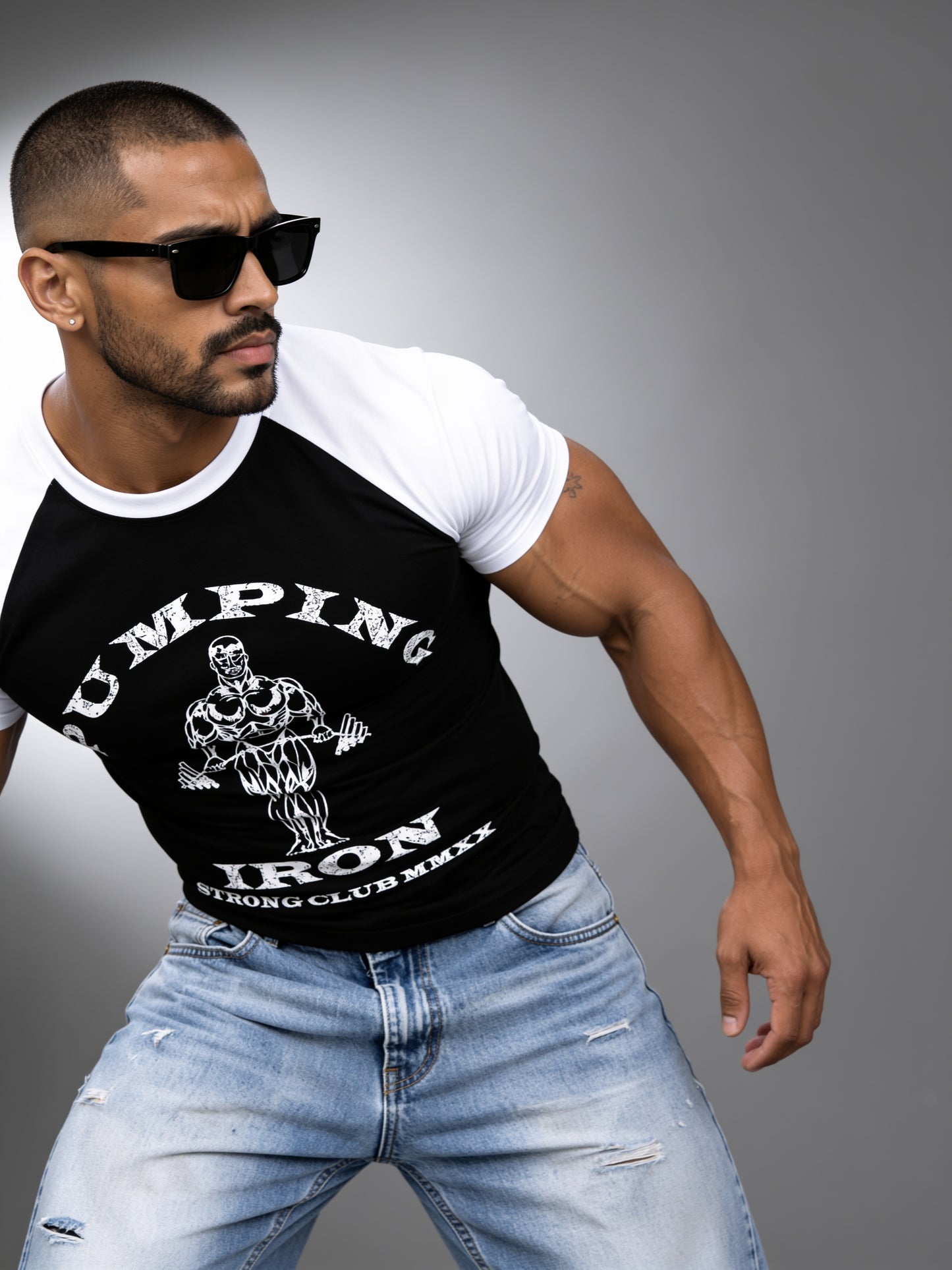 Black White - Pumping Iron - Raglan T-Shirt
